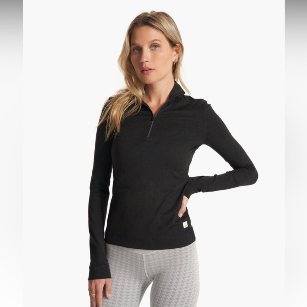 Vuori halo essential half zip
